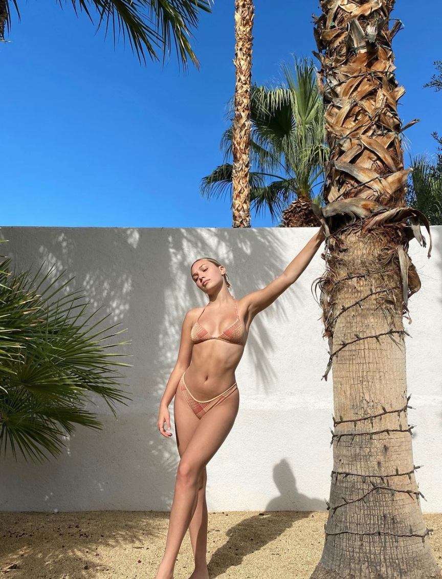 Jenna Ortega Nude